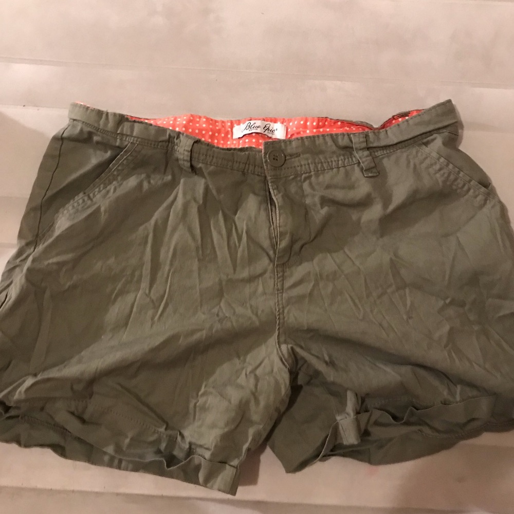 khaki type shorts